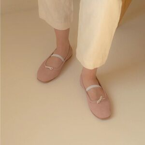 NWT Small Lot Co Ballet Flat in Pale Pink